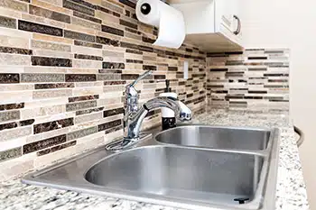 Upgrade your Ballard kitchen backsplash in WA near 98117