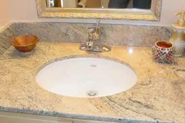 Upgrade your Yarrow Point bathroom vanity in WA near 98004